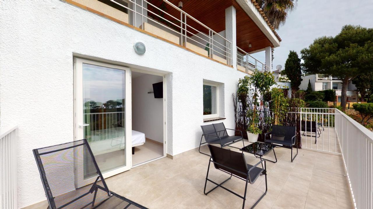 Villa Reymar - Diseno Y Vistas Al Mar Tossa de Mar Bagian luar foto